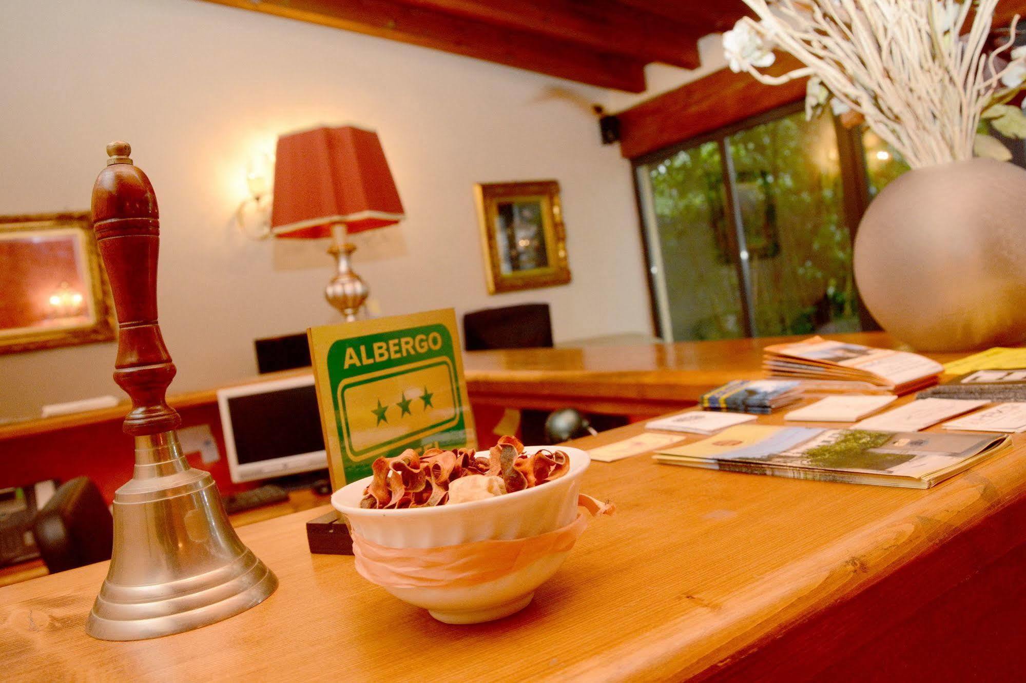 Albergo Dimora Storica Antica Hostelleria Crema Exteriér fotografie